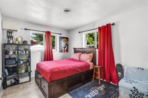 Casa en venta en Margate, Florida, 3 dormitorios, 110.83 m2 № 1968973 - foto 15