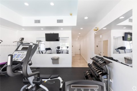 Appartement à louer à Coral Gables, Floride: 1 chambre, 5118.54 m2 № 1965934 - photo 9