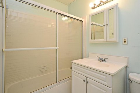 Condo in Orlando, Florida, 2 bedrooms  № 1795936 - photo 26