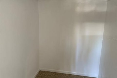 Condo in Orlando, Florida, 2 bedrooms  № 1795936 - photo 16