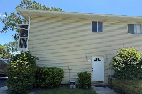 Condo in Orlando, Florida, 2 bedrooms  № 1795936 - photo 1