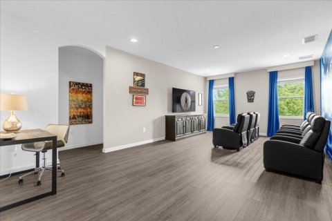 Casa en venta en Davenport, Florida, 7 dormitorios, 337.14 m2 № 2145558 - foto 8