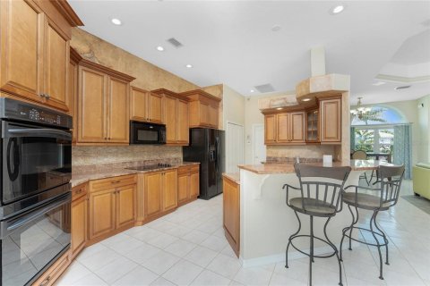 House in Punta Gorda, Florida 3 bedrooms, 184.69 sq.m. № 1517828 - photo 15