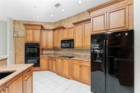 House in Punta Gorda, Florida 3 bedrooms, 184.69 sq.m. № 1517828 - photo 17