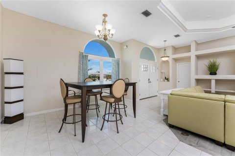 House in Punta Gorda, Florida 3 bedrooms, 184.69 sq.m. № 1517828 - photo 6