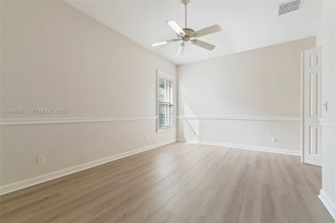 Купить виллу или дом в Порт-Сент-Луси, Флорида 3 спальни, 165.09м2, № 2009372 - фото 18