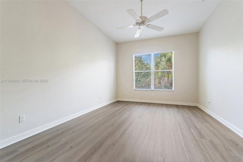 Купить виллу или дом в Порт-Сент-Луси, Флорида 3 спальни, 165.09м2, № 2009372 - фото 10