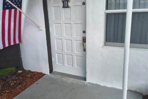Commercial property in Hollywood, Florida 1 bedroom, 27.87 sq.m. № 2193302 - photo 2
