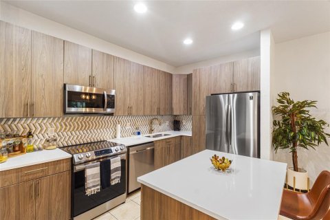 Купить таунхаус в Киссимми, Флорида 11 комнат, 151.99м2, № 1833369 - фото 15