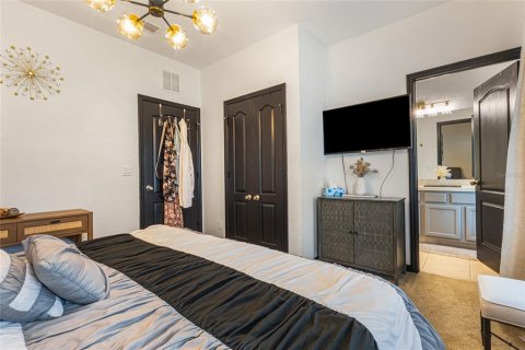 Купить таунхаус в Киссимми, Флорида 11 комнат, 151.99м2, № 1833369 - фото 25