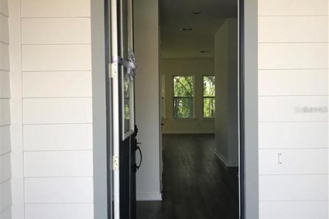 Villa ou maison à louer à Winter Garden, Floride: 4 chambres, 242.01 m2 № 1872881 - photo 2