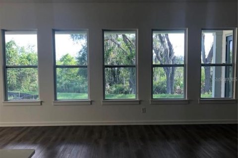 House in Winter Garden, Florida 4 bedrooms, 242.01 sq.m. № 1872881 - photo 6