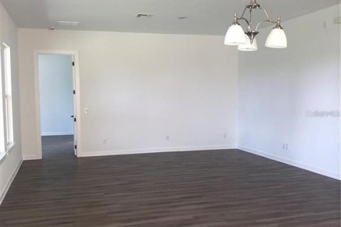House in Winter Garden, Florida 4 bedrooms, 242.01 sq.m. № 1872881 - photo 8