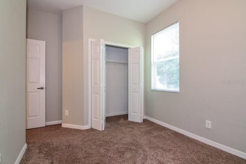 House in Lutz, Florida 4 bedrooms, 156.63 sq.m. № 2216330 - photo 13
