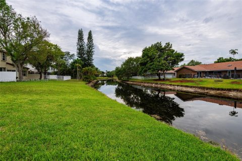 Casa en venta en Coral Springs, Florida, 3 dormitorios, 161.46 m2 № 1870016 - foto 29