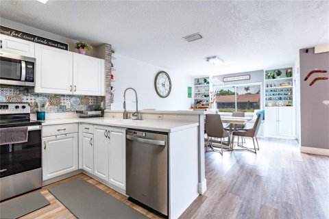 Casa en venta en Coral Springs, Florida, 3 dormitorios, 161.46 m2 № 1870016 - foto 4