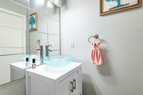 Casa en venta en Coral Springs, Florida, 3 dormitorios, 161.46 m2 № 1870016 - foto 10