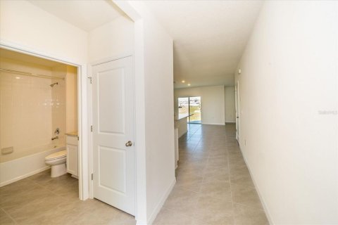 Villa ou maison à louer à Wesley Chapel, Floride: 4 chambres, 220.27 m2 № 1826878 - photo 4