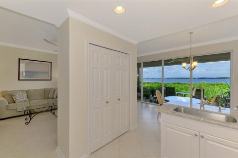 Condo in Port Charlotte, Florida, 2 bedrooms  № 1855496 - photo 26