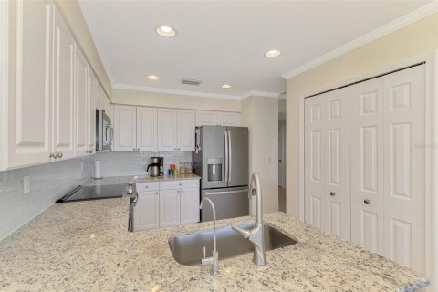 Condo in Port Charlotte, Florida, 2 bedrooms  № 1855496 - photo 23