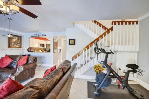 Townhouse in Plantation, Florida 3 bedrooms, 133.59 sq.m. № 1951247 - photo 18