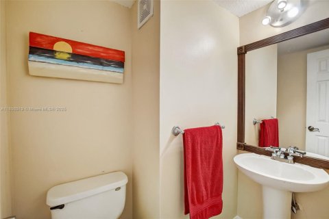 Townhouse in Plantation, Florida 3 bedrooms, 133.59 sq.m. № 1951247 - photo 22