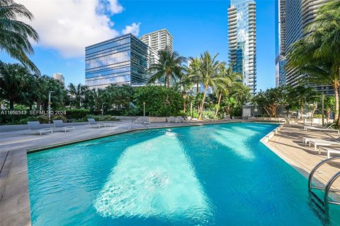 Copropriété à vendre à Miami, Floride: 2 chambres, 128.48 m2 № 2010435 - photo 27