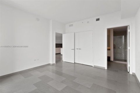 Copropriété à vendre à Miami, Floride: 2 chambres, 128.48 m2 № 2010435 - photo 20