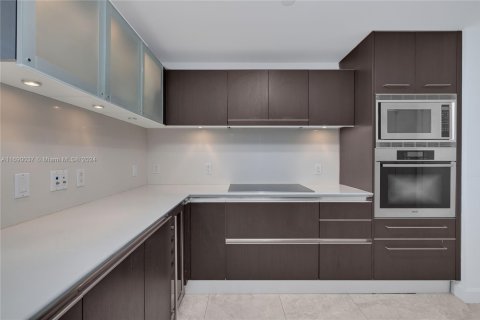 Copropriété à vendre à Sunny Isles Beach, Floride: 2 chambres, 137.4 m2 № 1441770 - photo 7