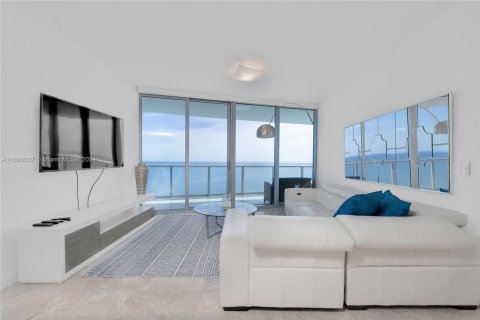 Copropriété à vendre à Sunny Isles Beach, Floride: 2 chambres, 137.4 m2 № 1441770 - photo 2