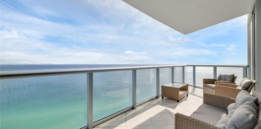 Condo à Sunny Isles Beach, Floride, 2 chambres № 1441770