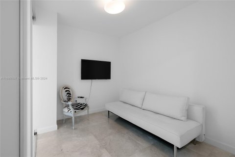 Copropriété à vendre à Sunny Isles Beach, Floride: 2 chambres, 137.4 m2 № 1441770 - photo 11