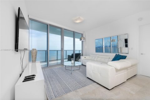 Copropriété à vendre à Sunny Isles Beach, Floride: 2 chambres, 137.4 m2 № 1441770 - photo 24