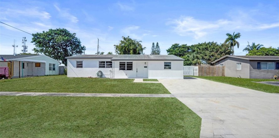 Villa ou maison à Deerfield Beach, Floride 4 chambres, 144.18 m2 № 2254923