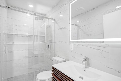 Villa ou maison à vendre à Deerfield Beach, Floride: 4 chambres, 144.18 m2 № 2254923 - photo 16