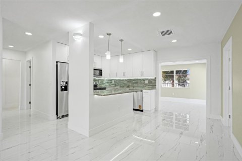 Villa ou maison à vendre à Deerfield Beach, Floride: 4 chambres, 144.18 m2 № 2254923 - photo 5