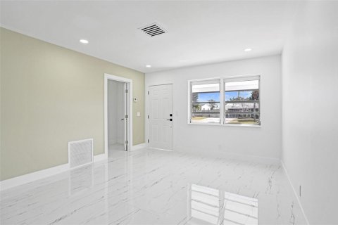 Villa ou maison à vendre à Deerfield Beach, Floride: 4 chambres, 144.18 m2 № 2254923 - photo 4