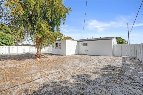 Villa ou maison à vendre à Deerfield Beach, Floride: 4 chambres, 144.18 m2 № 2254923 - photo 28