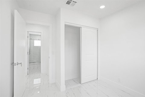 Villa ou maison à vendre à Deerfield Beach, Floride: 4 chambres, 144.18 m2 № 2254923 - photo 21