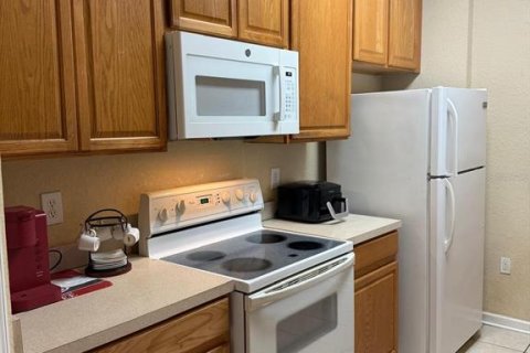 Condominio en alquiler en Orlando, Florida, 3 dormitorios, 130.81 m2 № 1869214 - foto 3