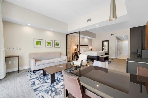 Condo in Doral, Florida, 1 bedroom  № 2061816 - photo 13