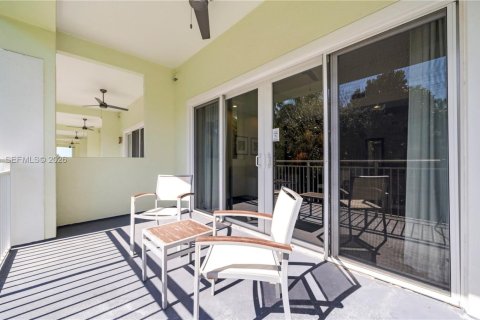 Condo in Doral, Florida, 1 bedroom  № 2061816 - photo 16