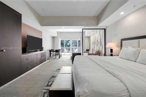 Condo in Doral, Florida, 1 bedroom  № 2061816 - photo 2