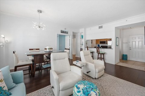 Copropriété à vendre à Sarasota, Floride: 2 chambres, 100.71 m2 № 2342017 - photo 5