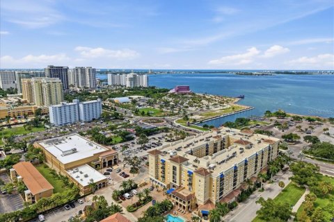 Copropriété à vendre à Sarasota, Floride: 2 chambres, 100.71 m2 № 2342017 - photo 2