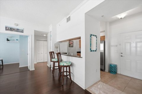Copropriété à vendre à Sarasota, Floride: 2 chambres, 100.71 m2 № 2342017 - photo 13