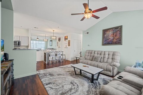 Condominio en alquiler en Bradenton, Florida, 2 dormitorios, 105.17 m2 № 1898474 - foto 5