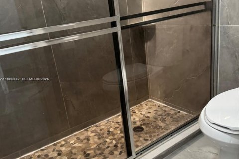 Casa en venta en Port St. Lucie, Florida, 3 dormitorios, 108.51 m2 № 1977353 - foto 19