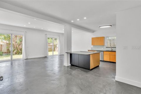 House in Winter Park, Florida 3 bedrooms, 163.51 sq.m. № 1411568 - photo 12