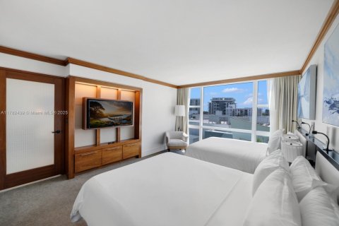 Condo in Miami Beach, Florida, 1 bedroom  № 1667478 - photo 20